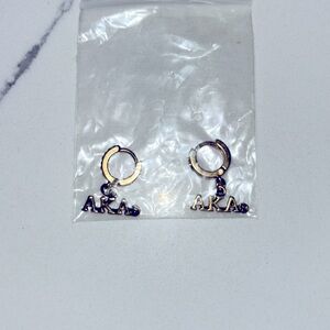 💚💕 AKA IvyBox Earrings 💚💕